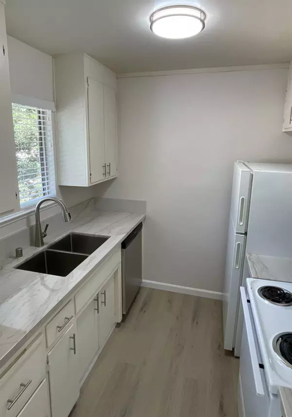 5055 Rhode Island DR #4, Sacramento, CA 95841