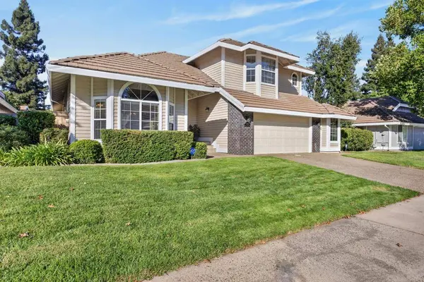 11916 Prospect Hill DR, Gold River, CA 95670