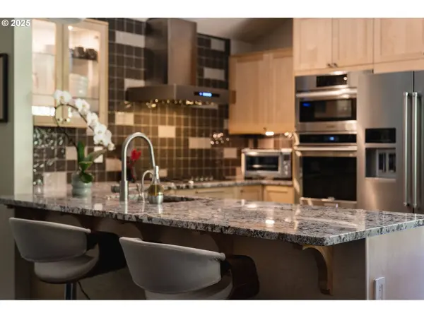 12442 SW 122ND AVE, Portland, OR 97223