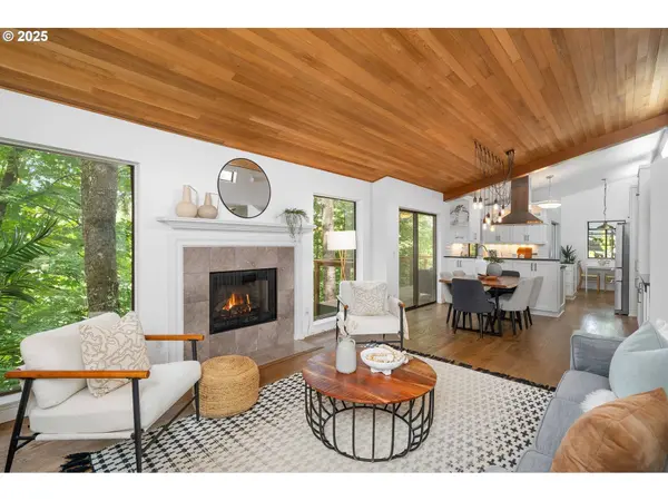 6426 SW BURLINGAME PL, Portland, OR 97239