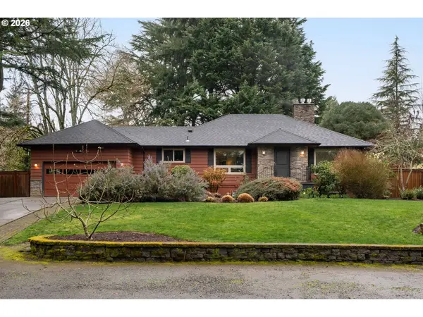 8675 SW FAIRWAY DR, Portland, OR 97225
