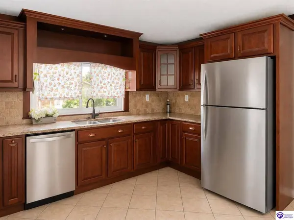 327 Old Cardinal Drive, Elizabethtown, KY 42701