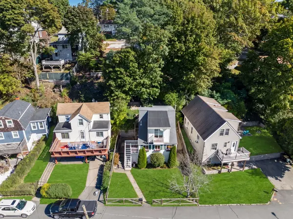 34 Paomet Rd, North Weymouth, MA 02191-1608