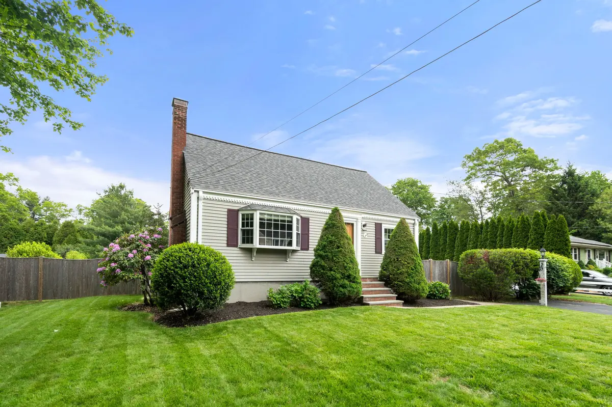 60 Washington Park Dr, Norwell, MA 02061-1905