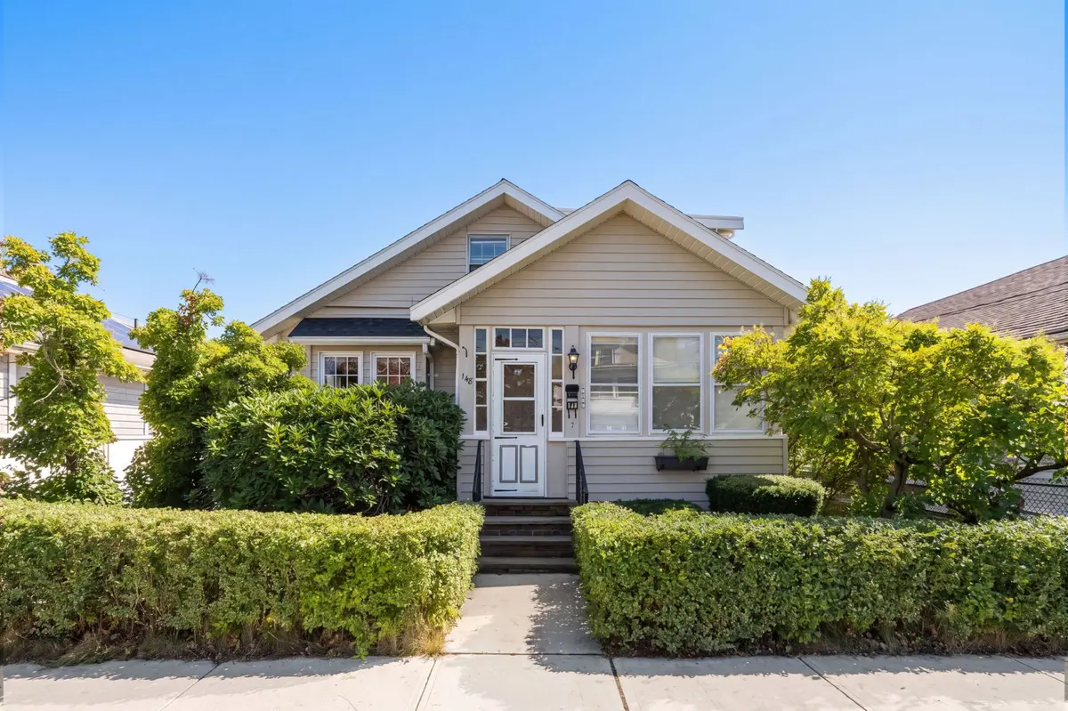 148 Wilson Ave, Quincy, MA 02170-1024