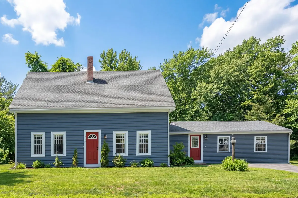 738 Whiting St, Hanover, MA 02339-3103