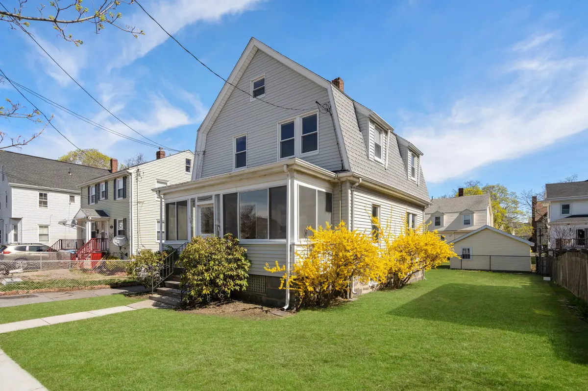 198 Taylor St, Quincy, MA 02170-1537