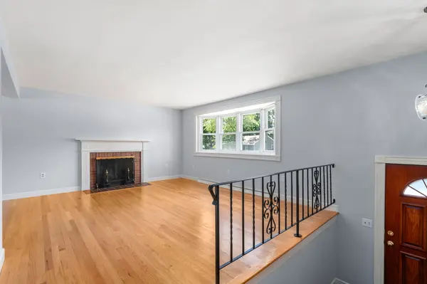 43 Bradford Rd, Weymouth, MA 02190-2901