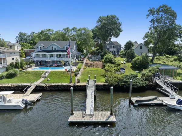 Cranston, RI 02905-3615,25 Seaview Ave