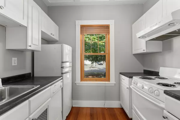 Quincy, MA 02170-4049,129 Grand View Ave