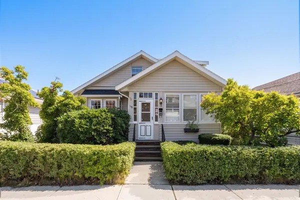 148 Wilson Ave, Quincy, MA 02170-1024