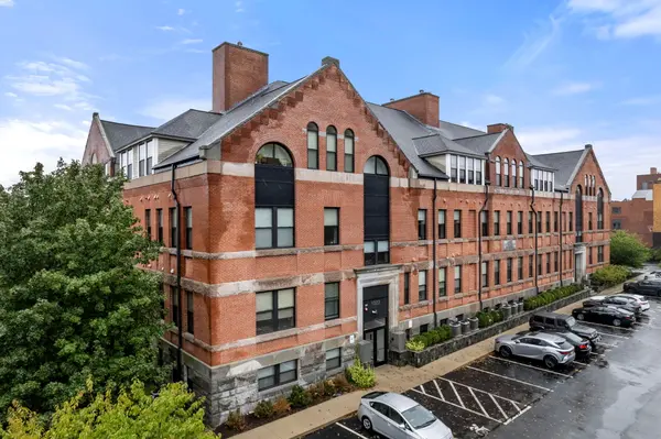 1022 Hancock St #210, Quincy, MA 02169-2127