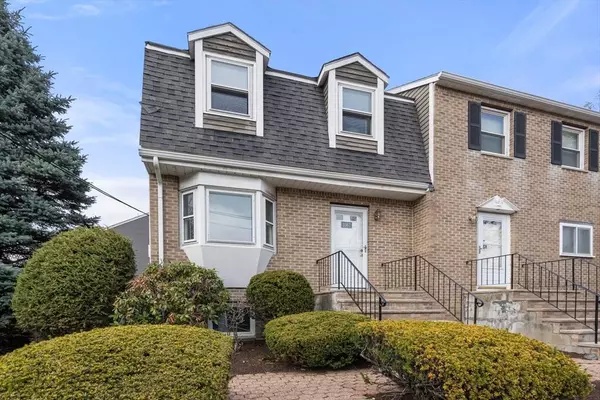 1067 Belmont St #C, Watertown, MA 02472