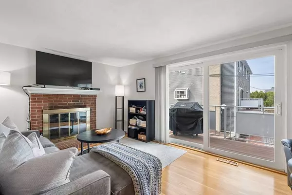 1067 Belmont St #C, Watertown, MA 02472