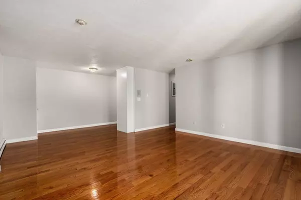 802 Willard St #E6, Quincy, MA 02169