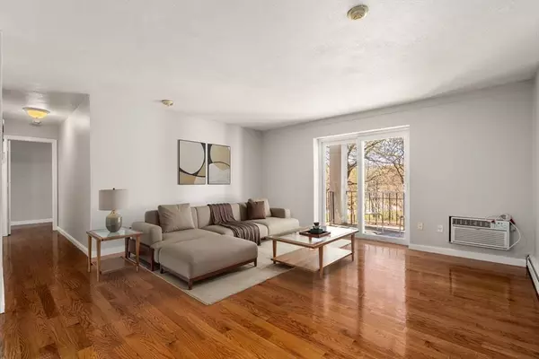 802 Willard St #E6, Quincy, MA 02169