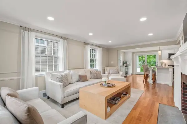 83 Shawmut St, Quincy, MA 02169