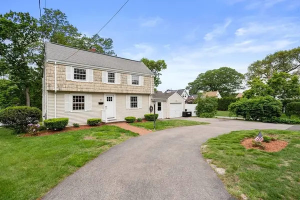 83 Shawmut St, Quincy, MA 02169