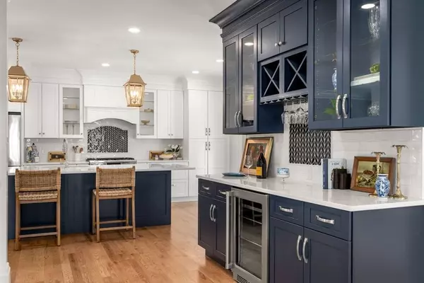 314 Lexington St, Waltham, MA 02452