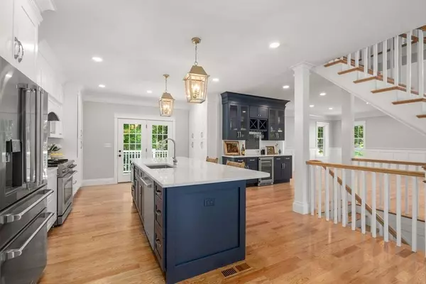 314 Lexington St, Waltham, MA 02452