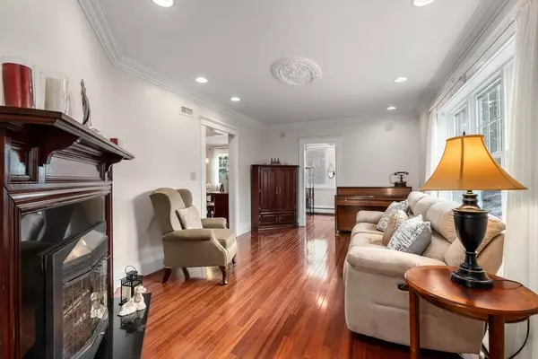 25 Victory Ave, Quincy, MA 02169