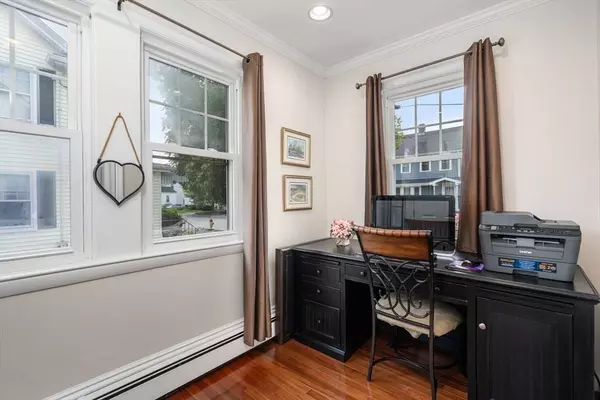 25 Victory Ave, Quincy, MA 02169