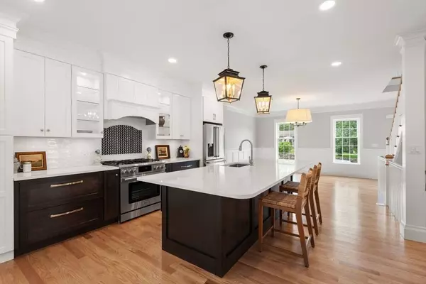 320 Lexington St, Waltham, MA 02452