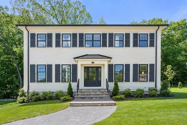 320 Lexington St, Waltham, MA 02452