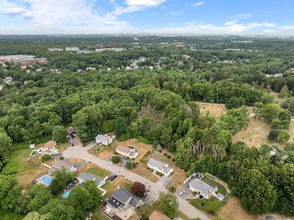 43 Bradford Rd, Weymouth, MA 02190