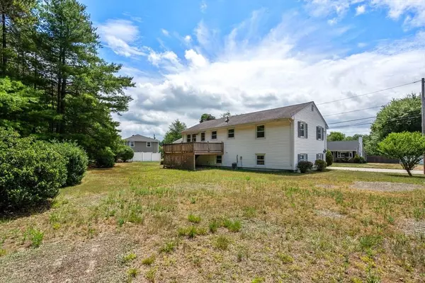 43 Bradford Rd, Weymouth, MA 02190