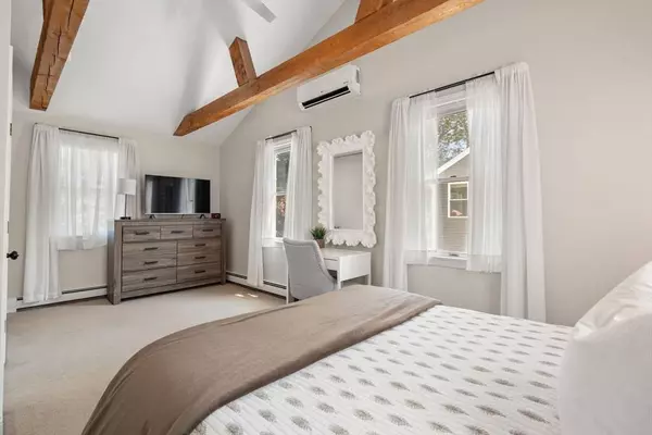 36 Jamieson St, Abington, MA 02351