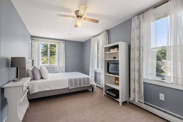 36 Jamieson St, Abington, MA 02351