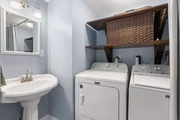 36 Jamieson St, Abington, MA 02351