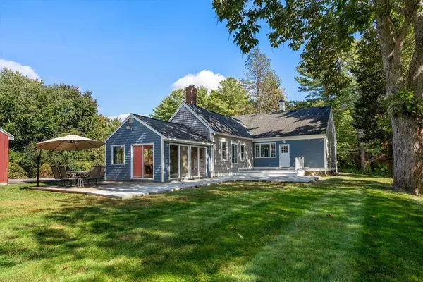 234 River St, Halifax, MA 02338