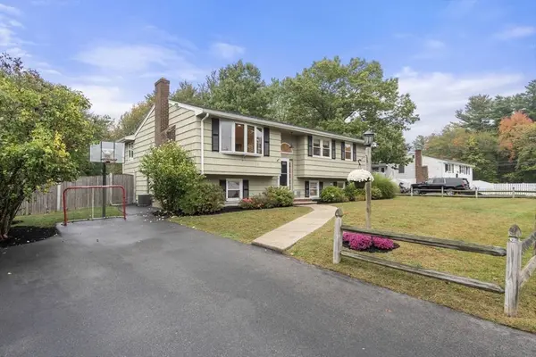 23 Loganberry Dr, Abington, MA 02351