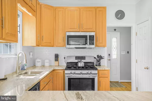 390 PAPER MILL RD, Newark, DE 19711