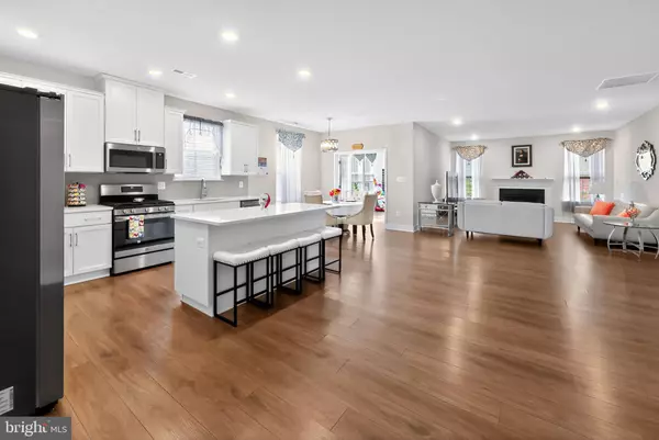 663 MAYFIELD FALLS DR, Newark, DE 19702