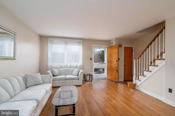 1016 CLAYTON RD, Wilmington, DE 19805