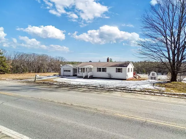 1072 Waterville RD, Skowhegan, ME 04976