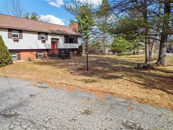 23 Patterson AVE, Winslow, ME 04901