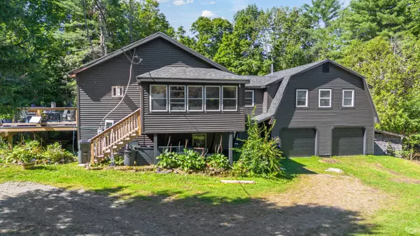 424 Ward Hill RD, Troy, ME 04987