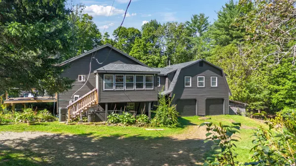 424 Ward Hill RD, Troy, ME 04987