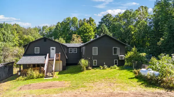 424 Ward Hill RD, Troy, ME 04987