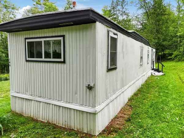 146 Ferry ST, Solon, ME 04979