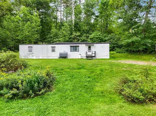 146 Ferry ST, Solon, ME 04979