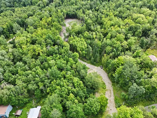 34 Wing LN, Cornville, ME 04976