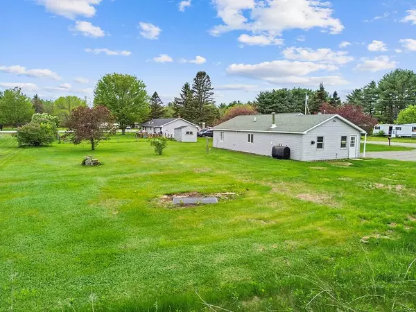 9 Oosoola ST, Norridgewock, ME 04957