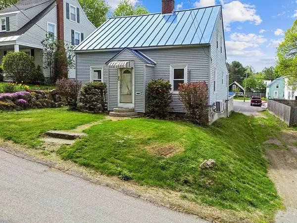 20 Donald ST, Waterville, ME 04901