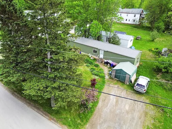 55 Cindy Blodgett DR, Clinton, ME 04927