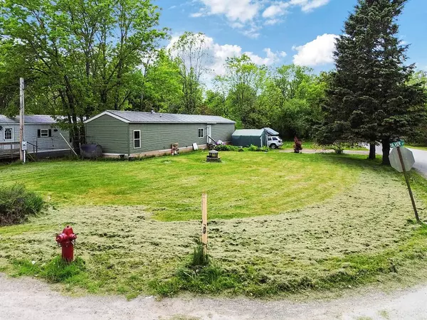 55 Cindy Blodgett DR, Clinton, ME 04927